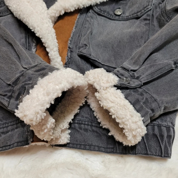 Free people perry hooded denim jacket in washed black sherpa trim size S - Picture 10 of 11